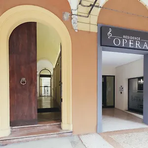Opera , Bolonia Italia