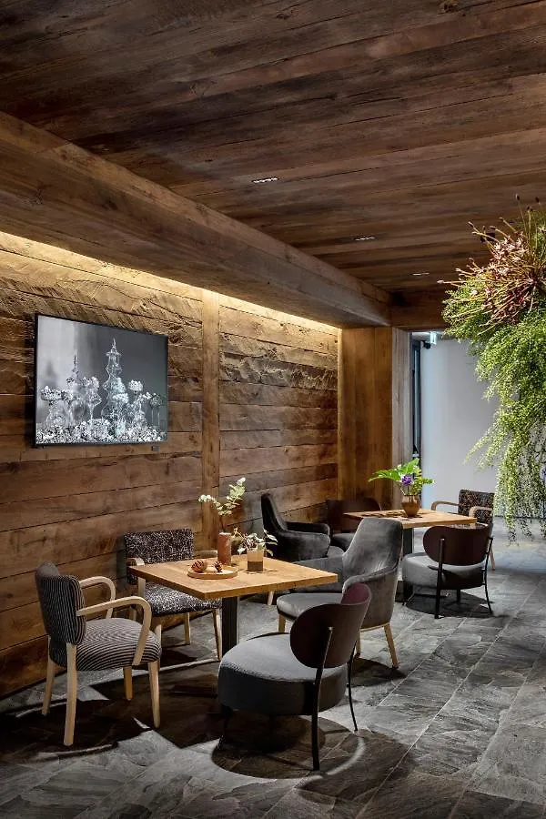 Hotel De Len Cortina dʼAmpezzo